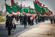 ببینید | عبور از ۳ میلیون زائر کربلا از مرز در گرمای ۴۸ درجه